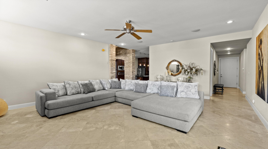 3104 FieldCrest Cir, Laredo, Texas 78045-8134, 4 Bedrooms Bedrooms, 9 Rooms Rooms,3 BathroomsBathrooms,Residential,For Sale,3104 FieldCrest Cir,20261367