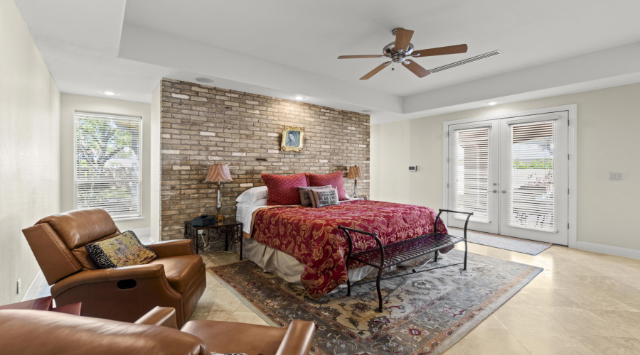 3104 FieldCrest Cir, Laredo, Texas 78045-8134, 4 Bedrooms Bedrooms, 9 Rooms Rooms,3 BathroomsBathrooms,Residential,For Sale,3104 FieldCrest Cir,20261367