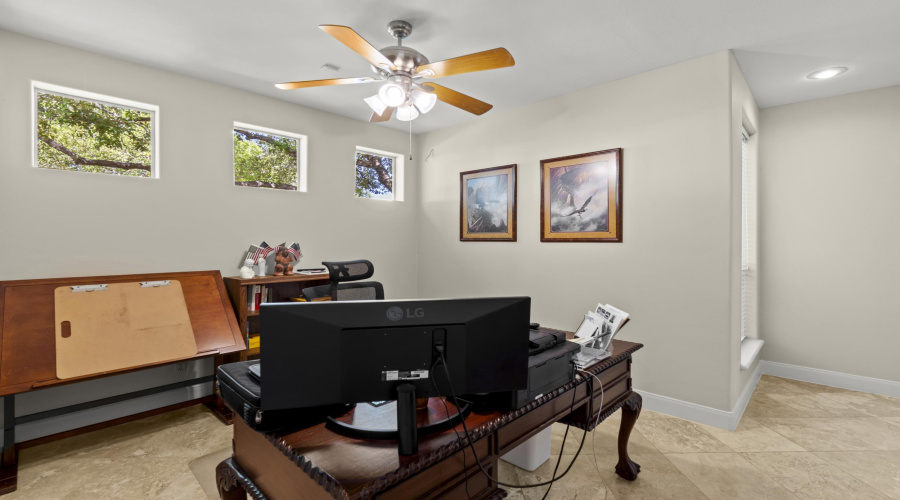 3104 FieldCrest Cir, Laredo, Texas 78045-8134, 4 Bedrooms Bedrooms, 9 Rooms Rooms,3 BathroomsBathrooms,Residential,For Sale,3104 FieldCrest Cir,20261367