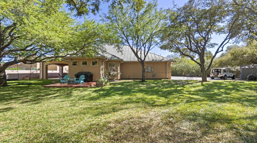 3104 FieldCrest Cir, Laredo, Texas 78045-8134, 4 Bedrooms Bedrooms, 9 Rooms Rooms,3 BathroomsBathrooms,Residential,For Sale,3104 FieldCrest Cir,20261367