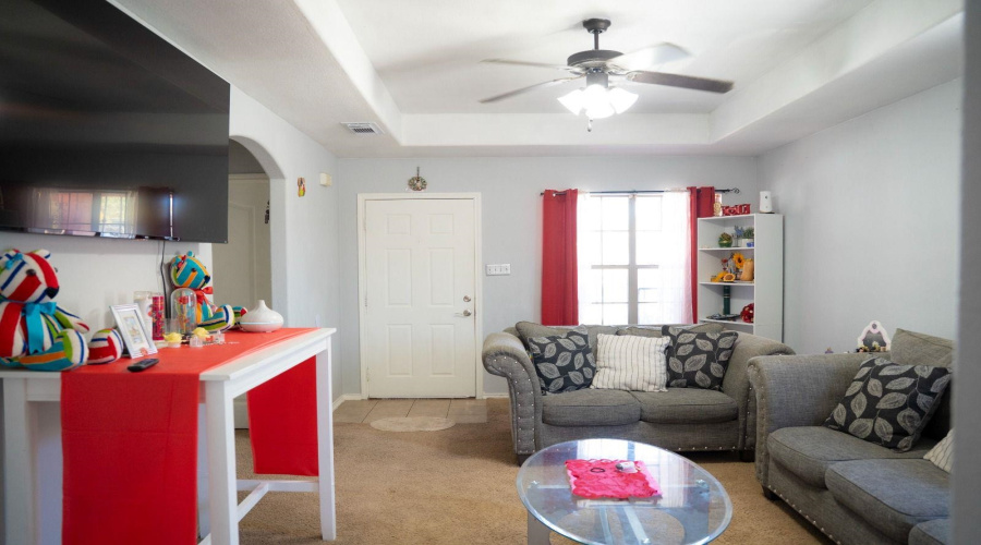 3617 Nubes Dr, Laredo, Texas 78046, 3 Bedrooms Bedrooms, 5 Rooms Rooms,2 BathroomsBathrooms,Residential,For Sale,3617 Nubes Dr,20261374