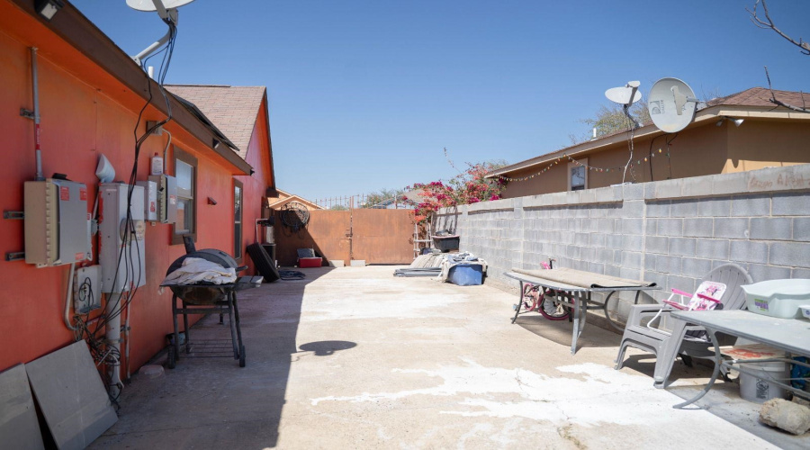 3617 Nubes Dr, Laredo, Texas 78046, 3 Bedrooms Bedrooms, 5 Rooms Rooms,2 BathroomsBathrooms,Residential,For Sale,3617 Nubes Dr,20261374