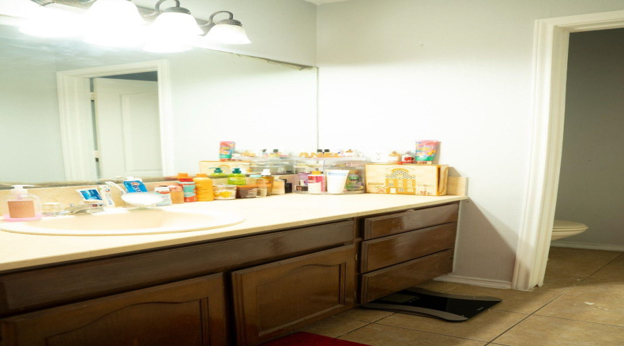 3617 Nubes Dr, Laredo, Texas 78046, 3 Bedrooms Bedrooms, 5 Rooms Rooms,2 BathroomsBathrooms,Residential,For Sale,3617 Nubes Dr,20261374