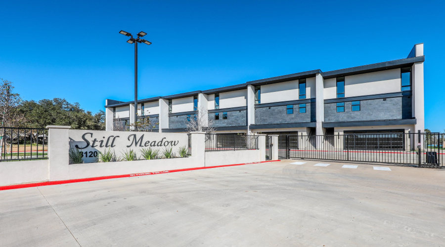 8120 Stillmeadow Ct, Laredo, Texas 78045, 4 Bedrooms Bedrooms, 8 Rooms Rooms,5 BathroomsBathrooms,Residential,For Rent,8120 Stillmeadow Ct,20261379