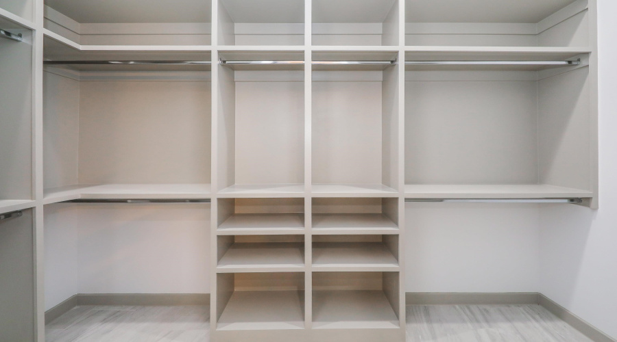 8120 Stillmeadow Ct, Laredo, Texas 78045, 4 Bedrooms Bedrooms, 8 Rooms Rooms,5 BathroomsBathrooms,Residential,For Rent,8120 Stillmeadow Ct,20261379