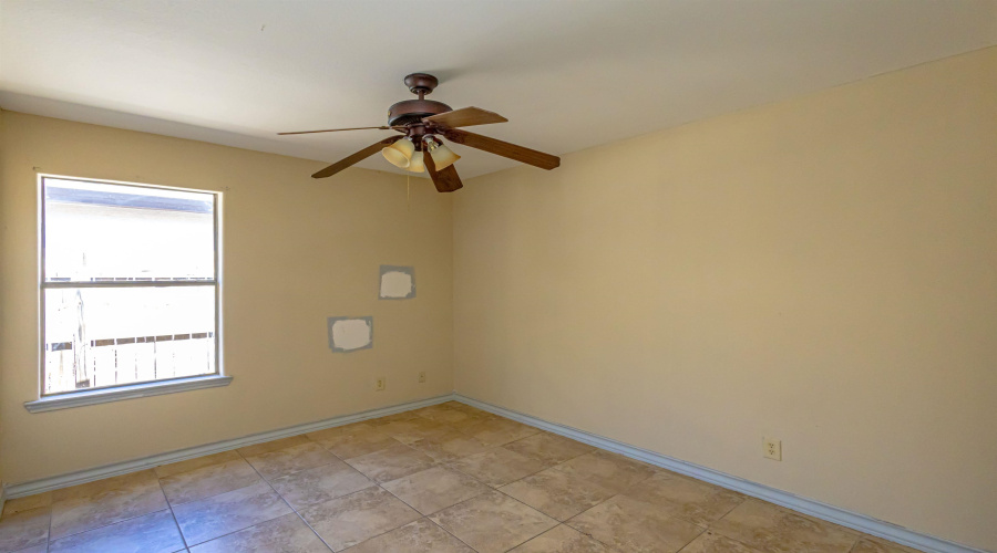 4416 Wild Flower Ave, Laredo, Texas 78045, 3 Bedrooms Bedrooms, 5 Rooms Rooms,2 BathroomsBathrooms,Residential,For Sale,4416 Wild Flower Ave,20261380