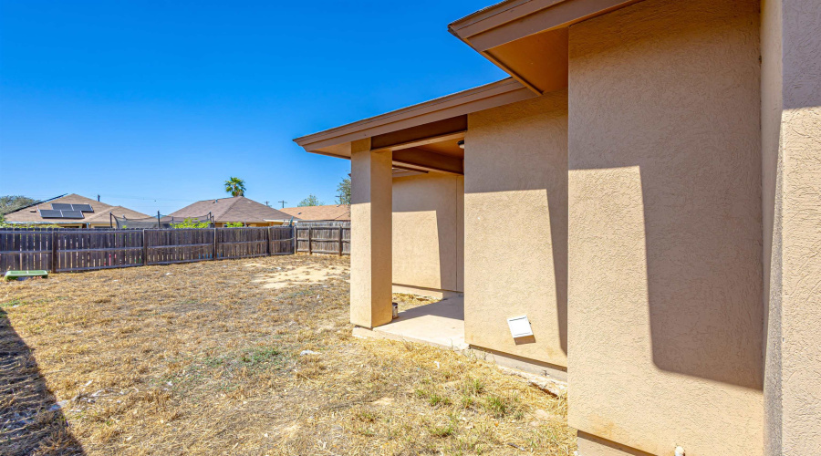 4416 Wild Flower Ave, Laredo, Texas 78045, 3 Bedrooms Bedrooms, 5 Rooms Rooms,2 BathroomsBathrooms,Residential,For Sale,4416 Wild Flower Ave,20261380