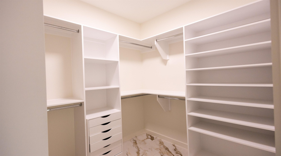 6929 Molinos Dr, Laredo, Texas 78046, 3 Bedrooms Bedrooms, 6 Rooms Rooms,2 BathroomsBathrooms,Residential,For Sale,6929 Molinos Dr,20261382