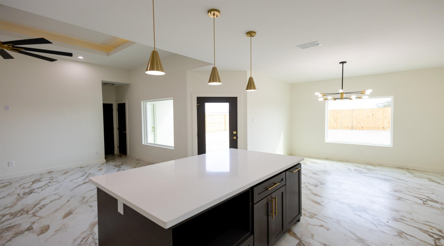 6929 Molinos Dr, Laredo, Texas 78046, 3 Bedrooms Bedrooms, 6 Rooms Rooms,2 BathroomsBathrooms,Residential,For Sale,6929 Molinos Dr,20261382