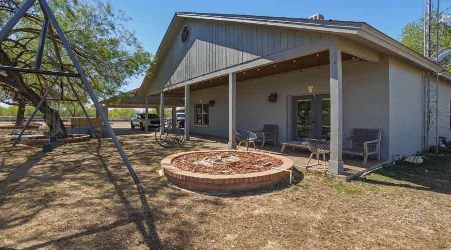 226 Pearson Moss Ln, Laredo, Texas 78045, 3 Bedrooms Bedrooms, 8 Rooms Rooms,2 BathroomsBathrooms,Residential,For Sale,226 Pearson Moss Ln,20261383