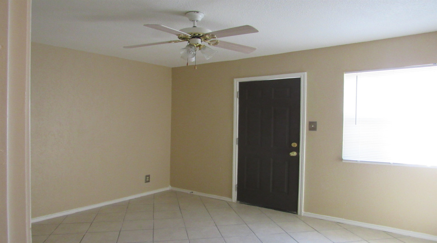 104 Belaire Dr, Laredo, Texas 78041, 2 Bedrooms Bedrooms, 4 Rooms Rooms,2 BathroomsBathrooms,Residential,For Rent,104 Belaire Dr,20261386