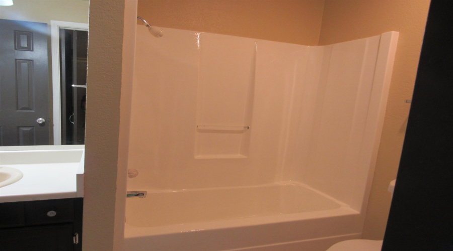 104 Belaire Dr, Laredo, Texas 78041, 2 Bedrooms Bedrooms, 4 Rooms Rooms,2 BathroomsBathrooms,Residential,For Rent,104 Belaire Dr,20261386