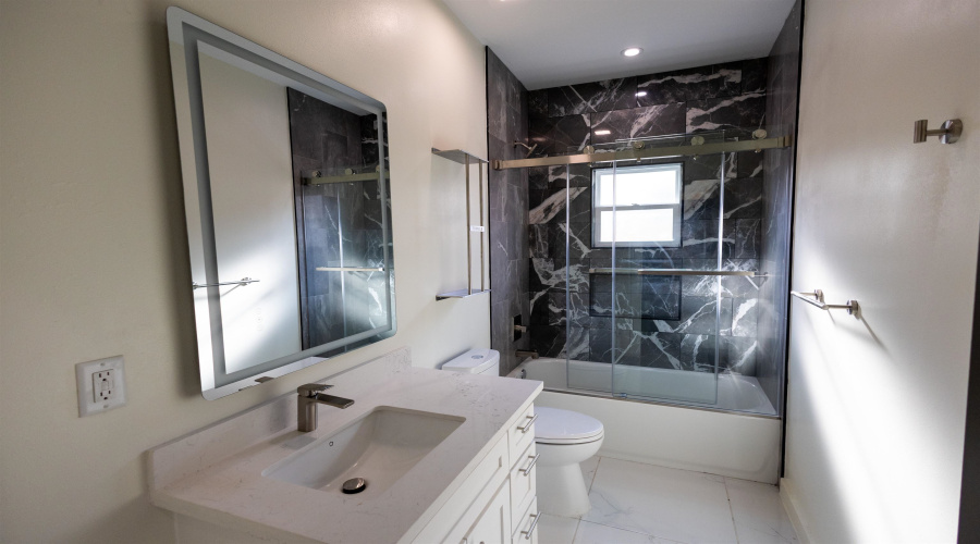 7009 Molinos Dr, Laredo, Texas 78046, 3 Bedrooms Bedrooms, 6 Rooms Rooms,2 BathroomsBathrooms,Residential,For Sale,7009 Molinos Dr,20261388