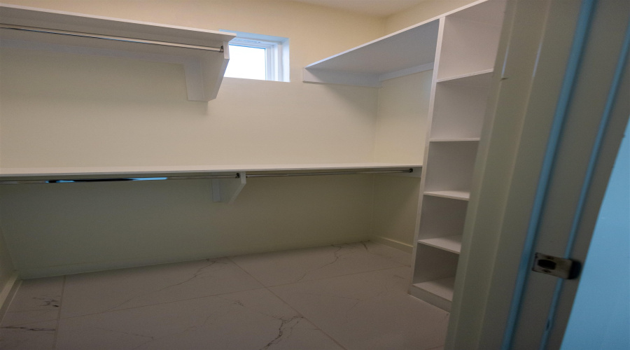 7009 Molinos Dr, Laredo, Texas 78046, 3 Bedrooms Bedrooms, 6 Rooms Rooms,2 BathroomsBathrooms,Residential,For Sale,7009 Molinos Dr,20261388