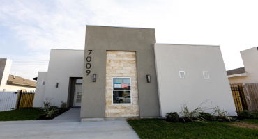 7009 Molinos Dr, Laredo, Texas 78046, 3 Bedrooms Bedrooms, 6 Rooms Rooms,2 BathroomsBathrooms,Residential,For Sale,7009 Molinos Dr,20261388