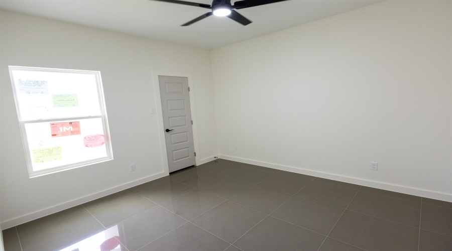 6931 Molinos Dr, Laredo, Texas 78046, 3 Bedrooms Bedrooms, 6 Rooms Rooms,2 BathroomsBathrooms,Residential,For Sale,6931 Molinos Dr,20261390