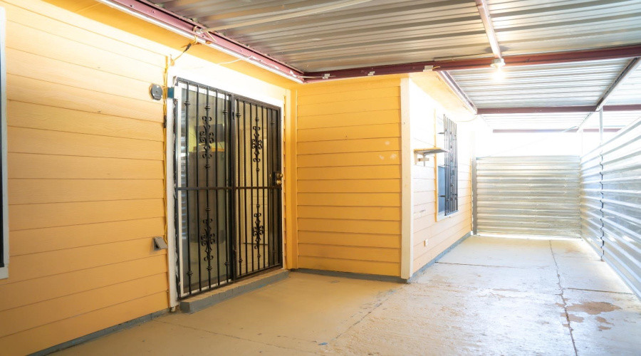 4447 Vientos Rd, Laredo, Texas 78046, 2 Bedrooms Bedrooms, 4 Rooms Rooms,1 BathroomBathrooms,Residential,For Sale,4447 Vientos Rd,20261391