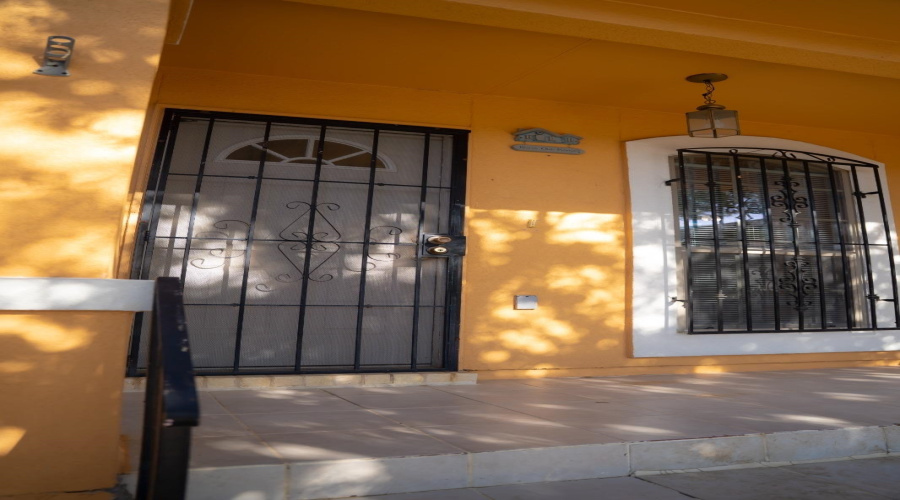 4447 Vientos Rd, Laredo, Texas 78046, 2 Bedrooms Bedrooms, 4 Rooms Rooms,1 BathroomBathrooms,Residential,For Sale,4447 Vientos Rd,20261391