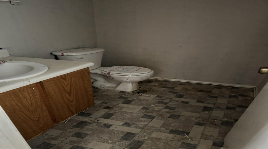 3104 St Isaac Lp, Laredo, Texas 78046, 3 Bedrooms Bedrooms, 5 Rooms Rooms,2 BathroomsBathrooms,Residential,For Sale,3104 St Isaac Lp,20261394