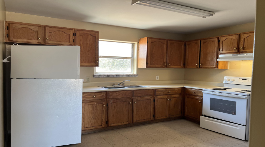 3119 Galveston St, Laredo, Texas 78043, 2 Bedrooms Bedrooms, 4 Rooms Rooms,1 BathroomBathrooms,Residential,For Rent,3119 Galveston St,20261395