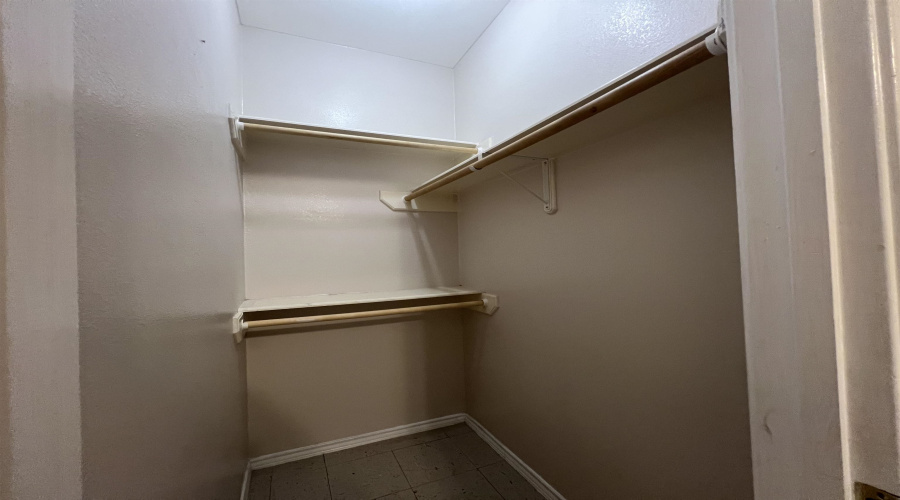 3119 Galveston St, Laredo, Texas 78043, 2 Bedrooms Bedrooms, 4 Rooms Rooms,1 BathroomBathrooms,Residential,For Rent,3119 Galveston St,20261395