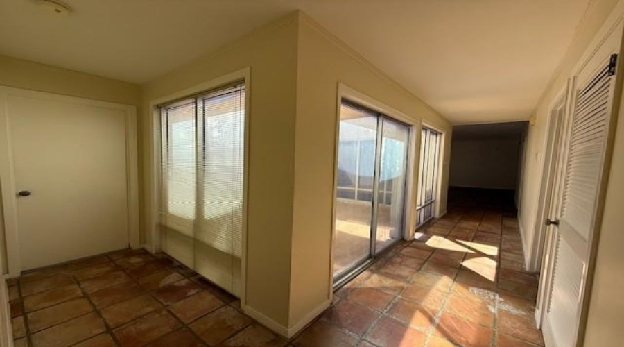 1717 Clark Blvd, Laredo, Texas 78043, 2 Bedrooms Bedrooms, 5 Rooms Rooms,3 BathroomsBathrooms,Residential,For Rent,1717 Clark Blvd,20261396