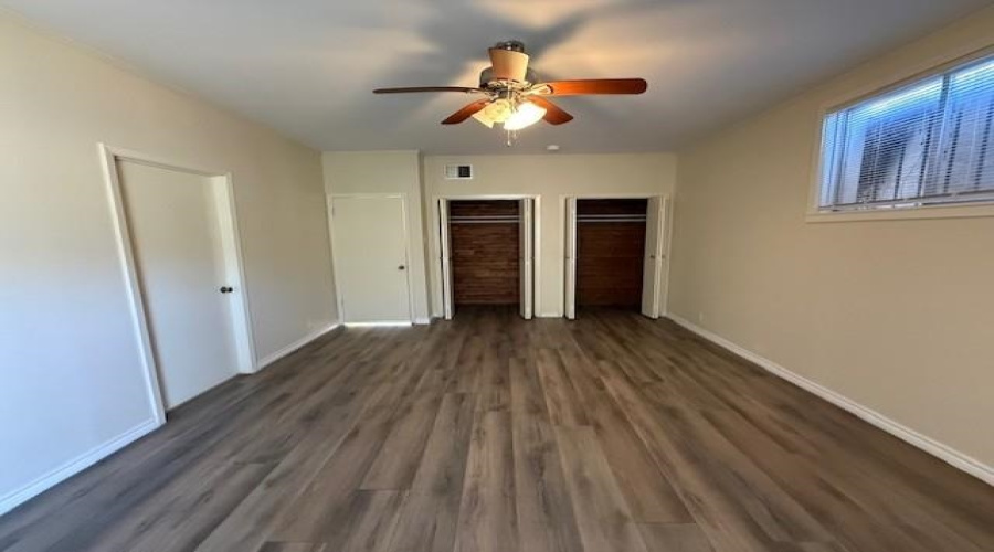 1717 Clark Blvd, Laredo, Texas 78043, 2 Bedrooms Bedrooms, 5 Rooms Rooms,3 BathroomsBathrooms,Residential,For Rent,1717 Clark Blvd,20261396