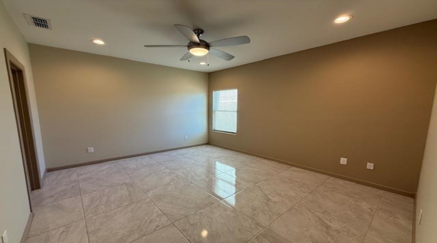 4101 Blue Quail Rd, Laredo, Texas 78045, 3 Bedrooms Bedrooms, 5 Rooms Rooms,2 BathroomsBathrooms,Residential,For Rent,4101 Blue Quail Rd,20261398