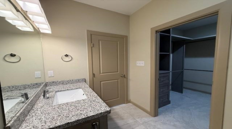 4101 Blue Quail Rd, Laredo, Texas 78045, 3 Bedrooms Bedrooms, 5 Rooms Rooms,2 BathroomsBathrooms,Residential,For Rent,4101 Blue Quail Rd,20261398