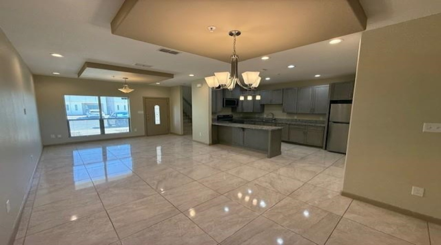 4101 Blue Quail Rd, Laredo, Texas 78045, 3 Bedrooms Bedrooms, 5 Rooms Rooms,2 BathroomsBathrooms,Residential,For Rent,4101 Blue Quail Rd,20261398