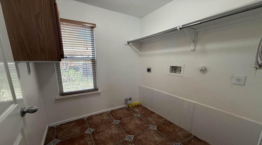 4030 Alpine Aster, San Antonio, Texas 78259, 3 Bedrooms Bedrooms, 7 Rooms Rooms,2 BathroomsBathrooms,Residential,For Sale,4030 Alpine Aster,20261400