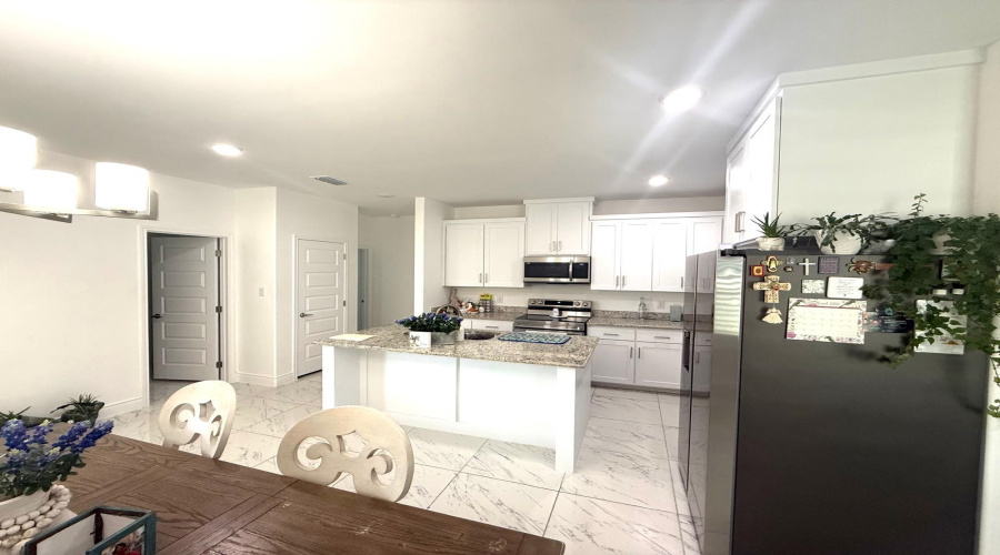 1406 Eagles LN, Laredo, Texas 78045, 3 Bedrooms Bedrooms, 8 Rooms Rooms,2 BathroomsBathrooms,Residential,For Sale,1406 Eagles LN,20261401