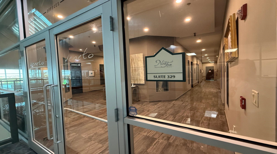 6999 McPherson Rd, Laredo, Texas 78041-6450, 1 Room Rooms,2 BathroomsBathrooms,Commercial retail/office,For Rent,6999 McPherson Rd,20261408