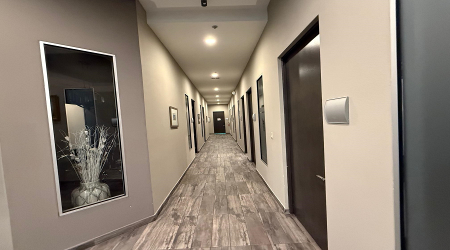 6999 McPherson Rd, Laredo, Texas 78041-6450, 1 Room Rooms,2 BathroomsBathrooms,Commercial retail/office,For Rent,6999 McPherson Rd,20261408