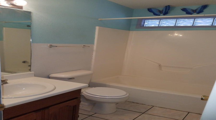 4303 Revolution Rd, Laredo, Texas 78046, 3 Bedrooms Bedrooms, 6 Rooms Rooms,2 BathroomsBathrooms,Residential,For Sale,4303 Revolution Rd,20261404