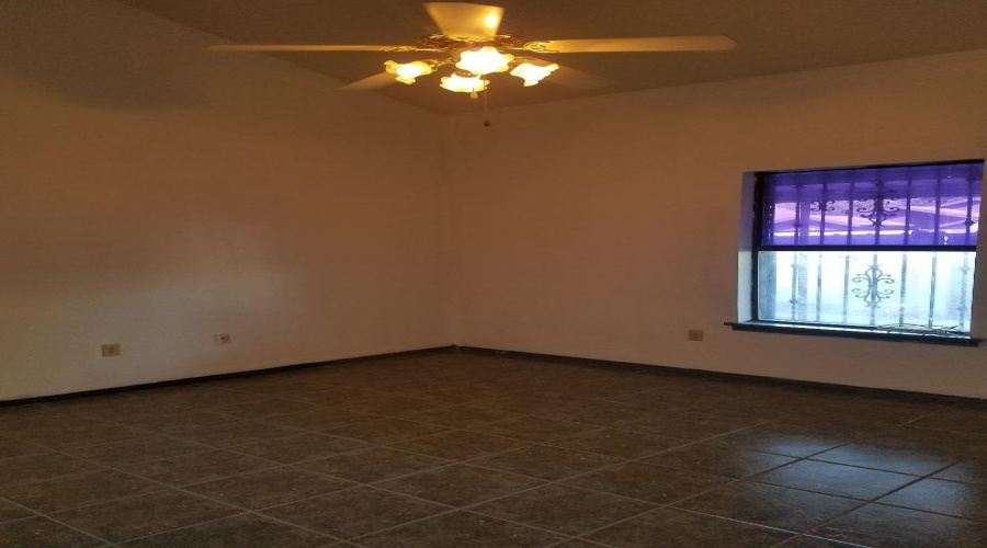 4303 Revolution Rd, Laredo, Texas 78046, 3 Bedrooms Bedrooms, 6 Rooms Rooms,2 BathroomsBathrooms,Residential,For Sale,4303 Revolution Rd,20261404