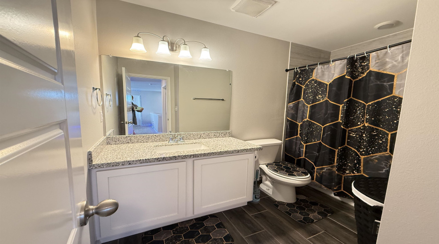 11405 Quintana Dr, Laredo, Texas 78045, 3 Bedrooms Bedrooms, 5 Rooms Rooms,2 BathroomsBathrooms,Residential,For Sale,11405 Quintana Dr,20261405