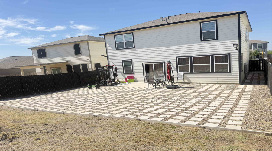 11405 Quintana Dr, Laredo, Texas 78045, 3 Bedrooms Bedrooms, 5 Rooms Rooms,2 BathroomsBathrooms,Residential,For Sale,11405 Quintana Dr,20261405