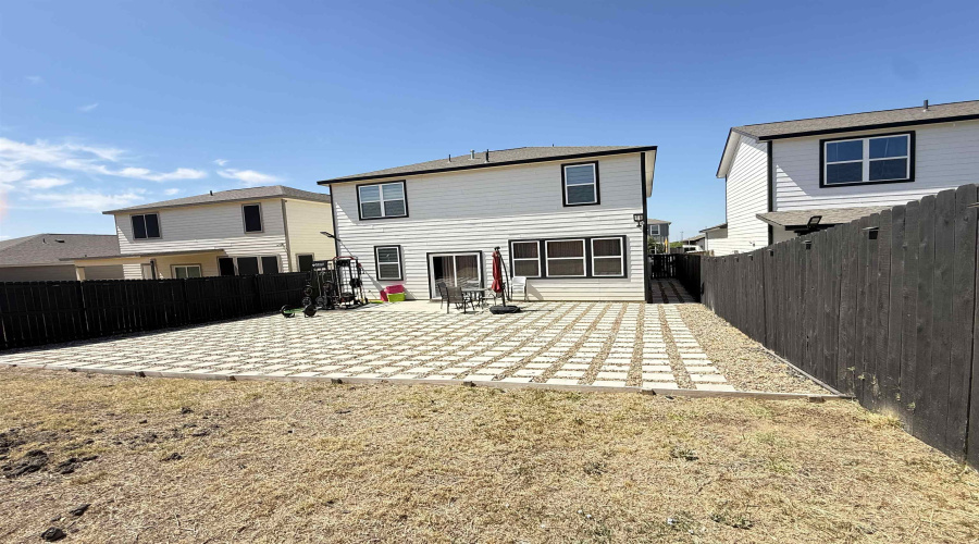 11405 Quintana Dr, Laredo, Texas 78045, 3 Bedrooms Bedrooms, 5 Rooms Rooms,2 BathroomsBathrooms,Residential,For Sale,11405 Quintana Dr,20261405