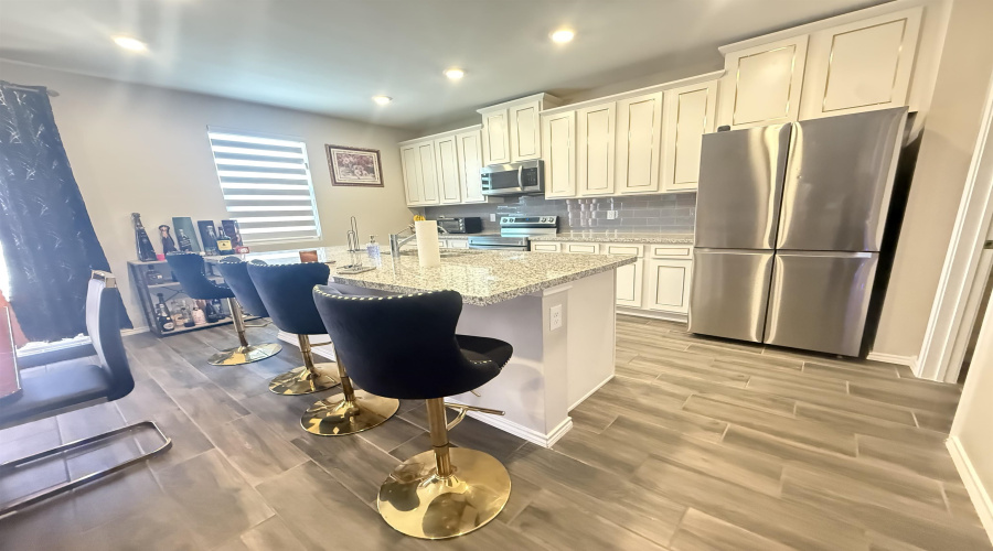 11405 Quintana Dr, Laredo, Texas 78045, 3 Bedrooms Bedrooms, 5 Rooms Rooms,2 BathroomsBathrooms,Residential,For Sale,11405 Quintana Dr,20261405