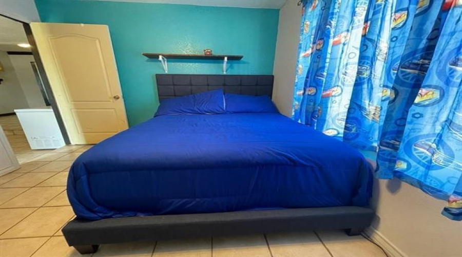 133 Los Fresnos, Laredo, Texas 78046, 3 Bedrooms Bedrooms, 5 Rooms Rooms,2 BathroomsBathrooms,Residential,For Sale,133 Los Fresnos,20261406