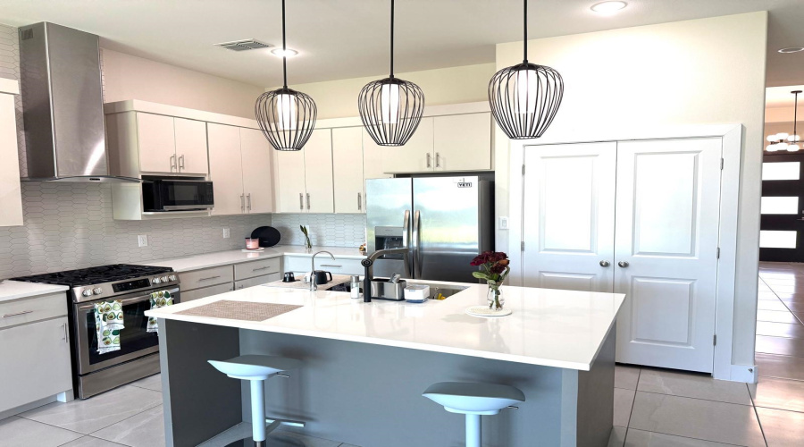 3823 Sun Valley Dr., Laredo, Texas 78045, 4 Bedrooms Bedrooms, 8 Rooms Rooms,2 BathroomsBathrooms,Residential,For Sale,3823 Sun Valley Dr.,20261407