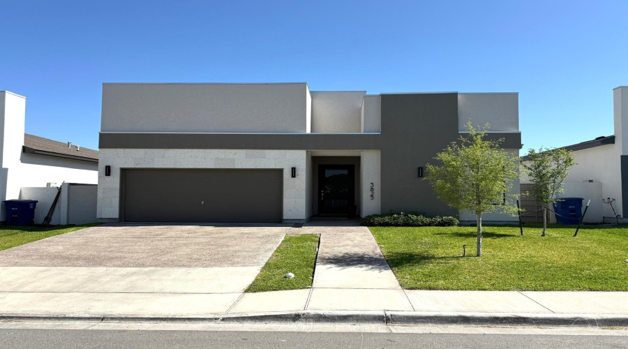 3823 Sun Valley Dr., Laredo, Texas 78045, 4 Bedrooms Bedrooms, 8 Rooms Rooms,2 BathroomsBathrooms,Residential,For Sale,3823 Sun Valley Dr.,20261407