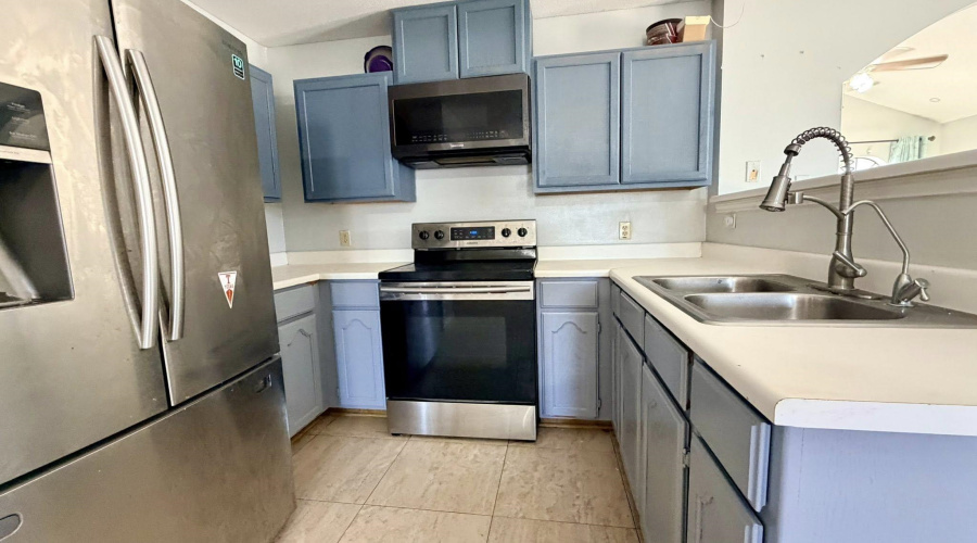 806 Cupid Ln, Laredo, Texas 78045, 3 Bedrooms Bedrooms, 6 Rooms Rooms,2 BathroomsBathrooms,Residential,For Sale,806 Cupid Ln,20261410