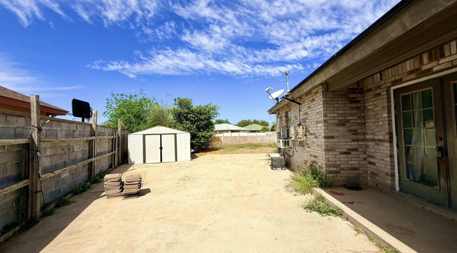 806 Cupid Ln, Laredo, Texas 78045, 3 Bedrooms Bedrooms, 6 Rooms Rooms,2 BathroomsBathrooms,Residential,For Sale,806 Cupid Ln,20261410