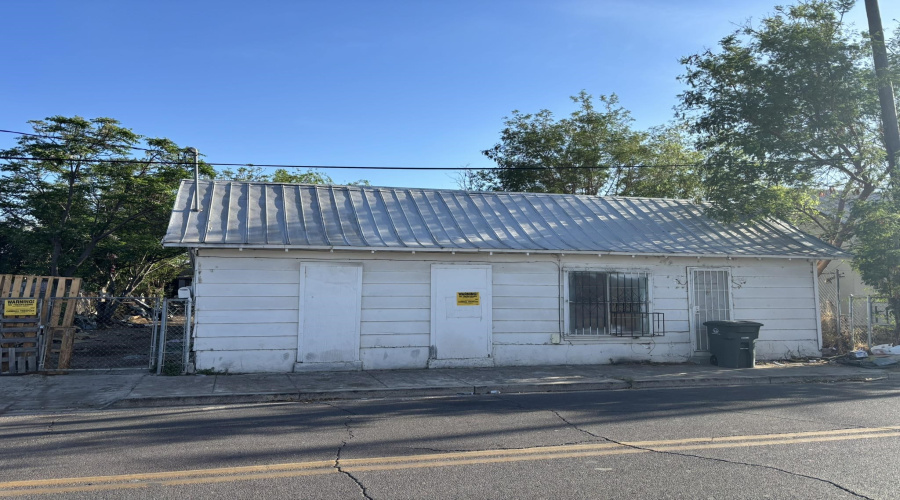 415 Iturbide St, Laredo, Texas 78043-5026, 4 Bedrooms Bedrooms, 4 Rooms Rooms,1 BathroomBathrooms,Residential,For Sale,415 Iturbide St,20261412