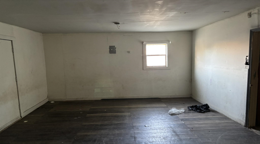 415 Iturbide St, Laredo, Texas 78043-5026, 4 Bedrooms Bedrooms, 4 Rooms Rooms,1 BathroomBathrooms,Residential,For Sale,415 Iturbide St,20261412