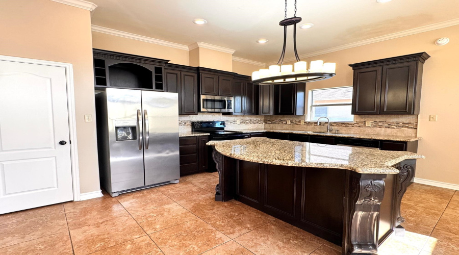 512 Otero Dr, Laredo, Texas 78045, 4 Bedrooms Bedrooms, 7 Rooms Rooms,2 BathroomsBathrooms,Residential,For Rent,512 Otero Dr,20261414