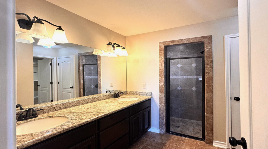 512 Otero Dr, Laredo, Texas 78045, 4 Bedrooms Bedrooms, 7 Rooms Rooms,2 BathroomsBathrooms,Residential,For Rent,512 Otero Dr,20261414