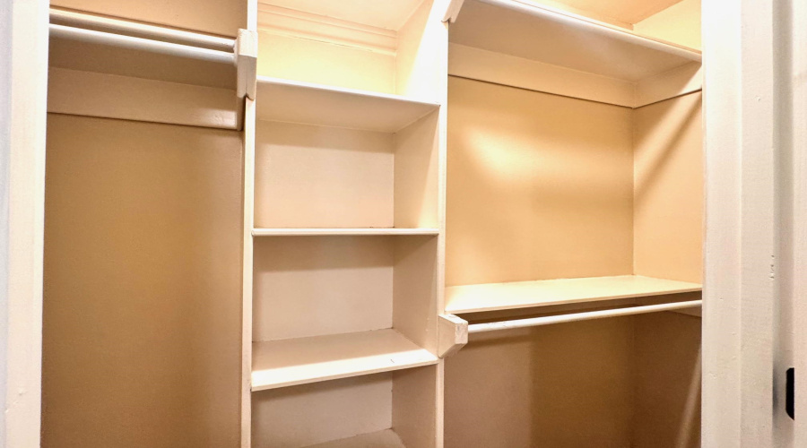 512 Otero Dr, Laredo, Texas 78045, 4 Bedrooms Bedrooms, 7 Rooms Rooms,2 BathroomsBathrooms,Residential,For Rent,512 Otero Dr,20261414